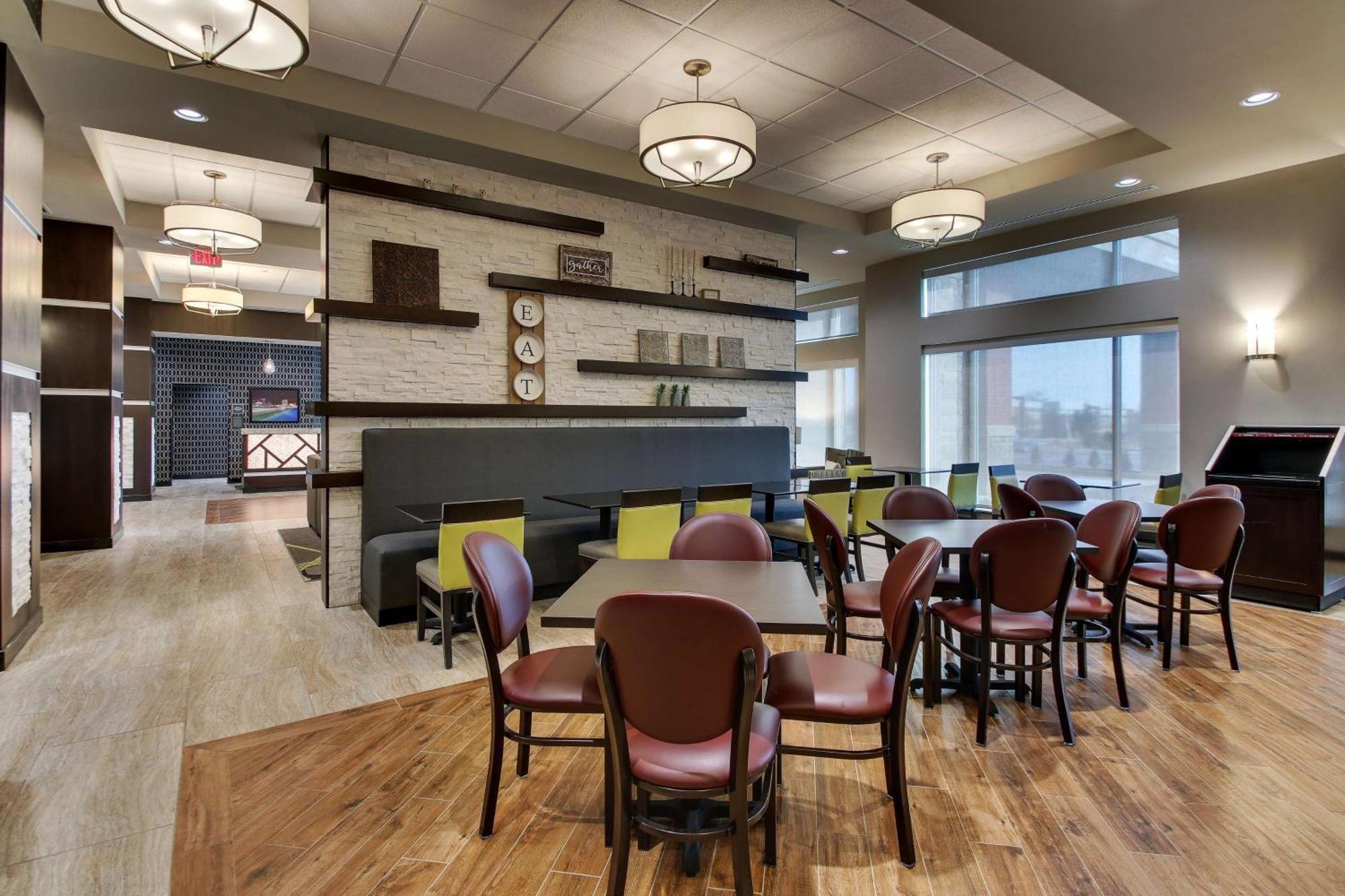 Drury Inn & Suites Cleveland Beachwood Bagian luar foto
