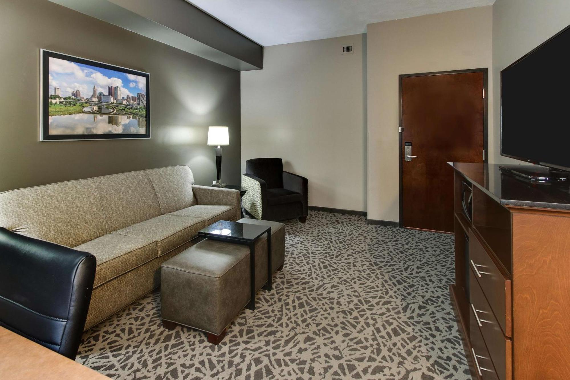 Drury Inn & Suites Cleveland Beachwood Bagian luar foto