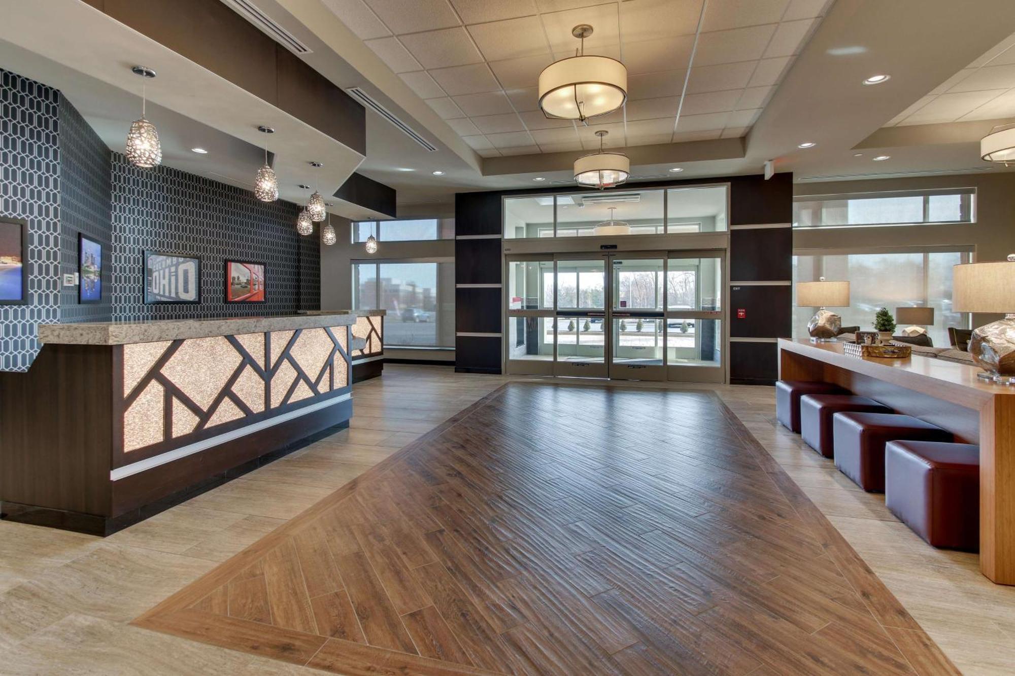 Drury Inn & Suites Cleveland Beachwood Bagian luar foto
